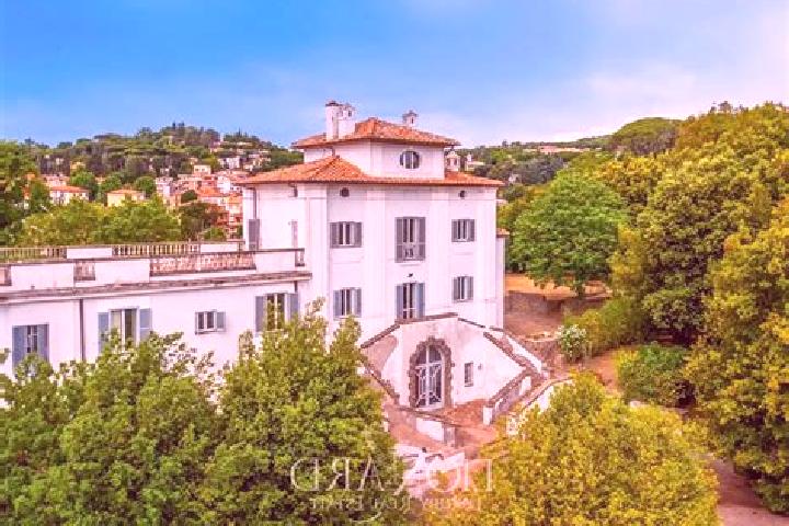 escort Villa Castelli
