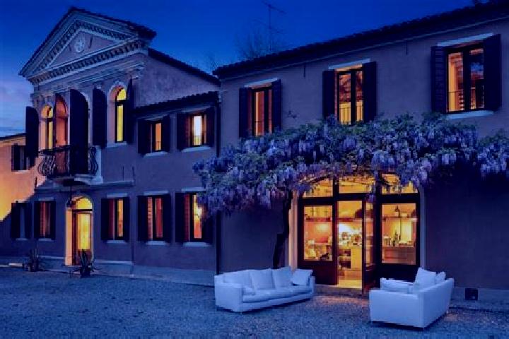 escort Villa Motta