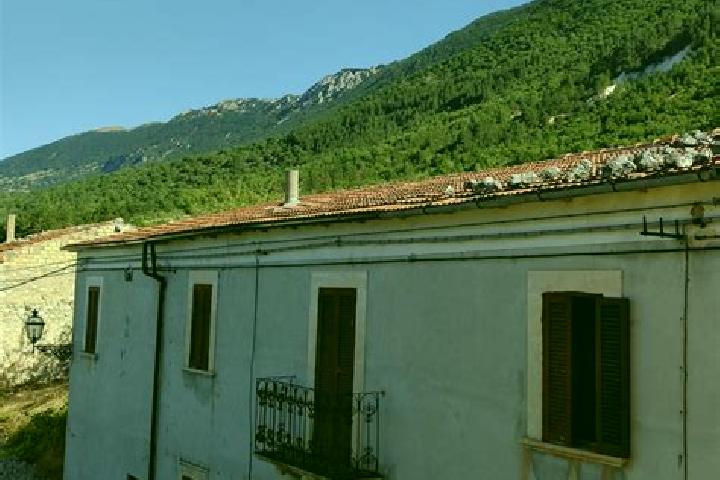 escort Villa Santa Lucia degli Abruzzi