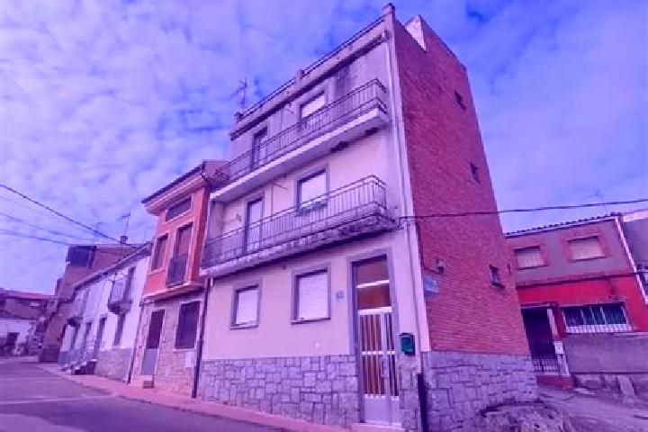 escort Villarino de los Aires