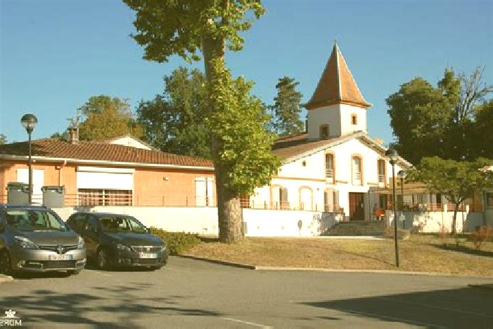 escort Villeneuve-de-Riviere