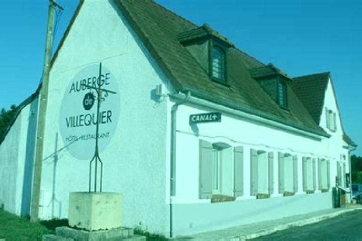 escort Villequier-Aumont