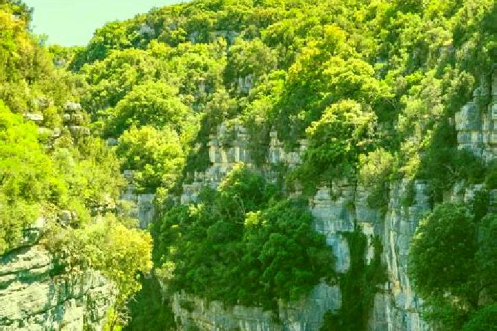 escort Vinon-sur-Verdon