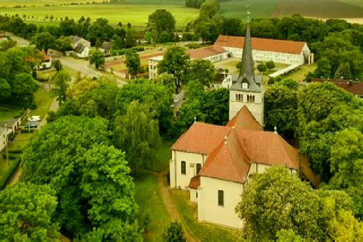 escort Wahlstorf (Dorf)