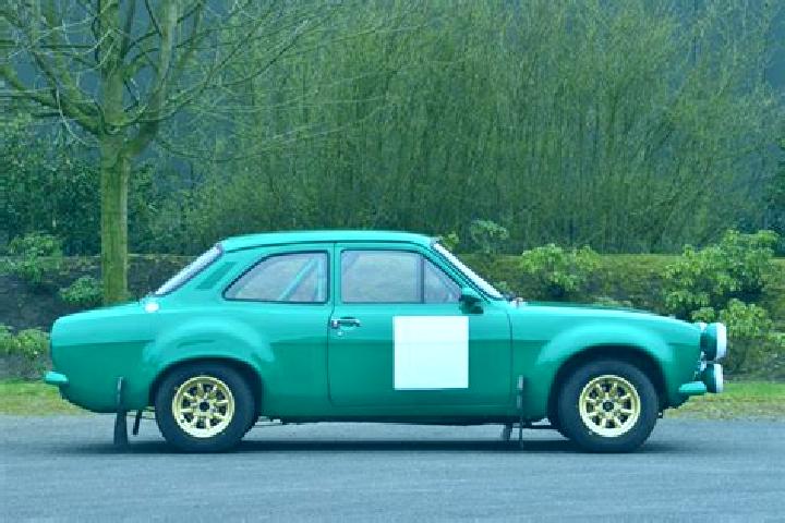escort Walton Park