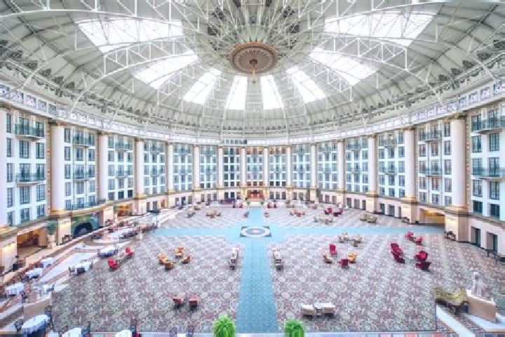 escort West Baden Springs