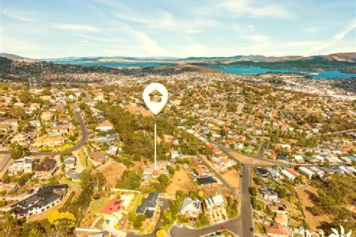 escort West Moonah