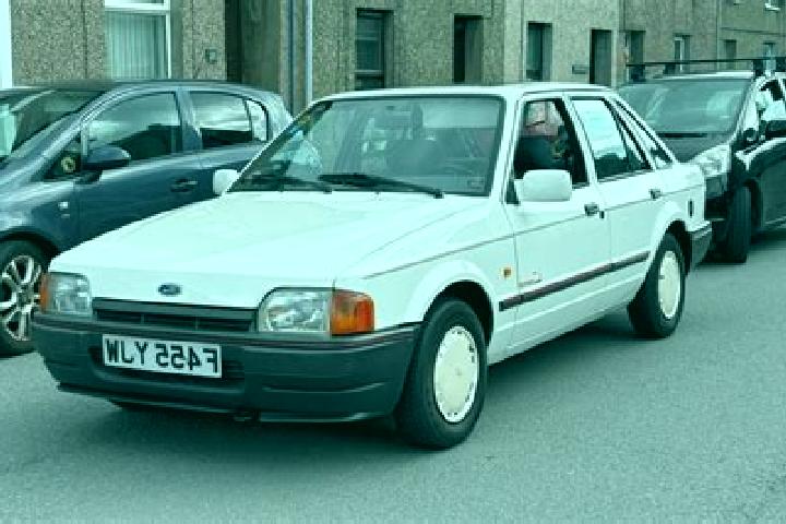 escort White City