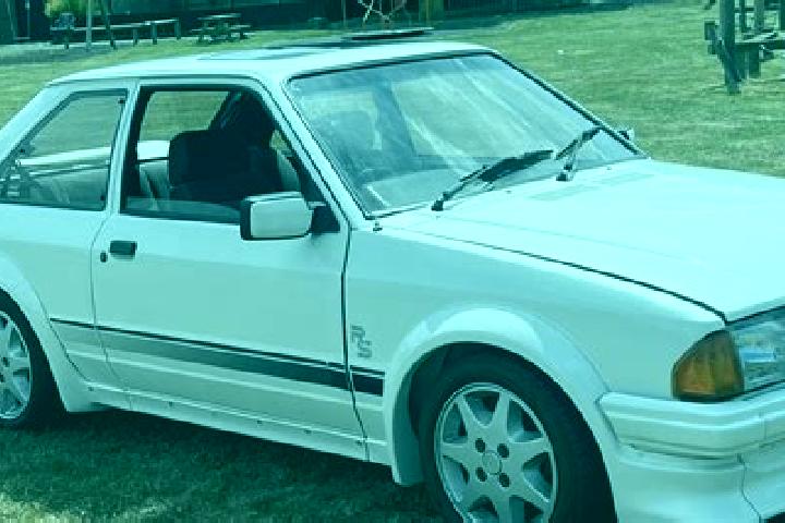 escort White River
