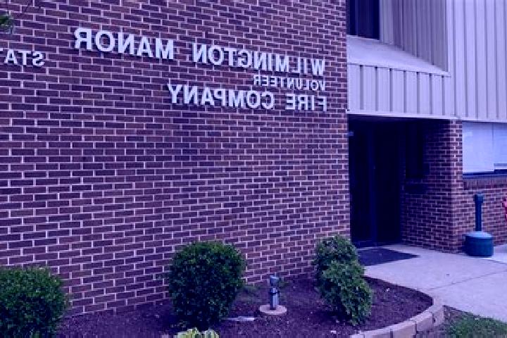 escort Wilmington Manor