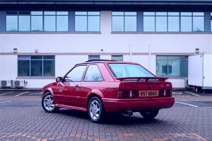 escort Wilsden