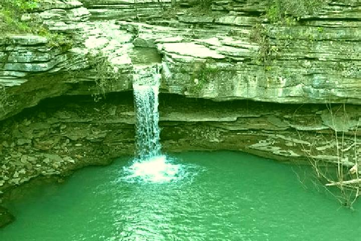 escort Winding Falls