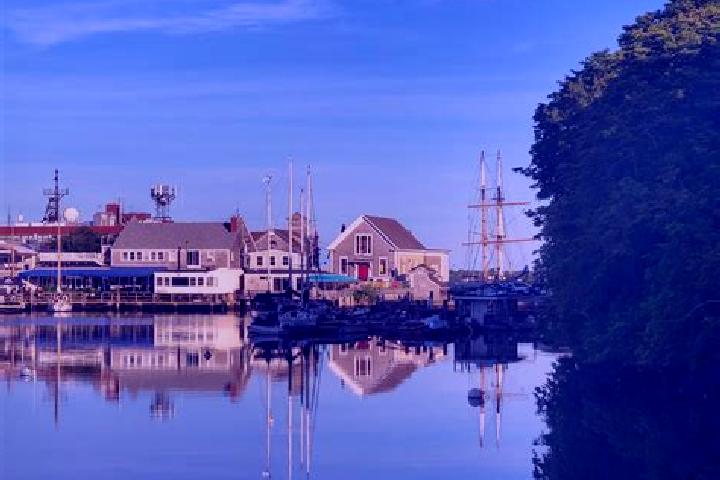 escort Woods Hole