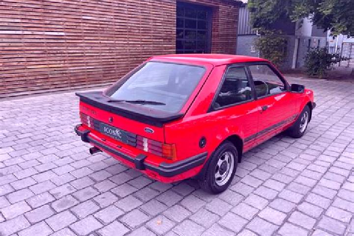 escort Zimming