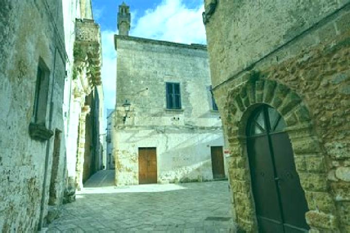 Escorts Acquarica, Italy — Local Companions