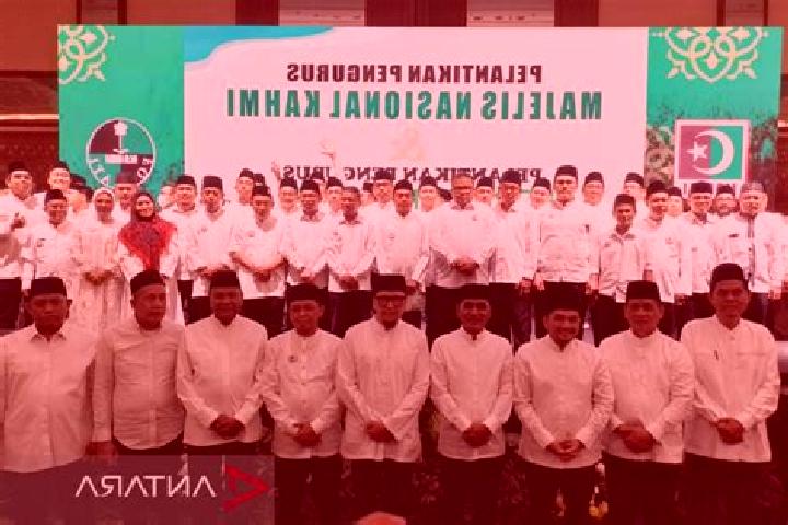 Escorts Adil Makmur, Indonesia — Local Companions