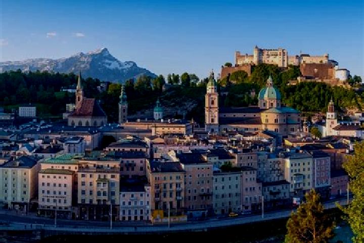 Escorts Afiesl, Austria — Local Companions
