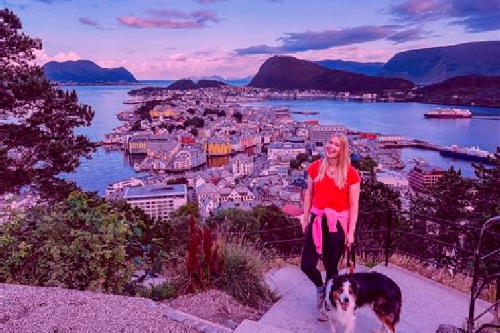 Escorts Agotnes, Norway — Local Companions