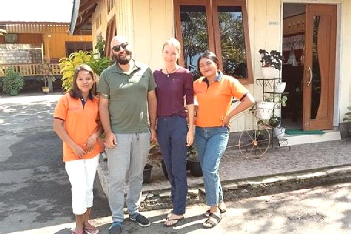 Escorts Aimere, Indonesia — Local Companions