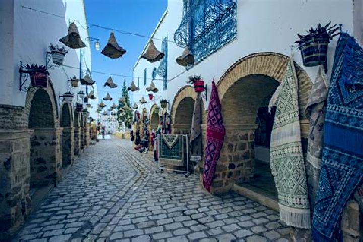 Escorts Ain Jaloulah, Tunisia — Local Companions