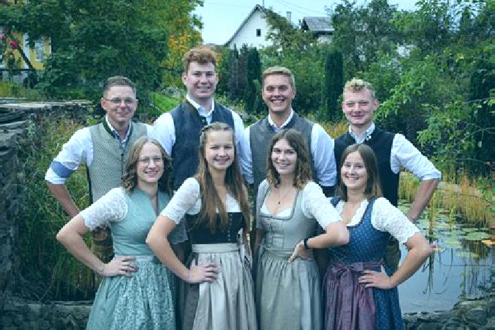 Escorts Aistersheim, Austria — Local Companions