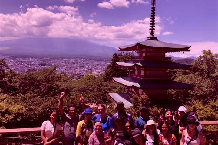 Escorts Akana, Japan — Local Companions