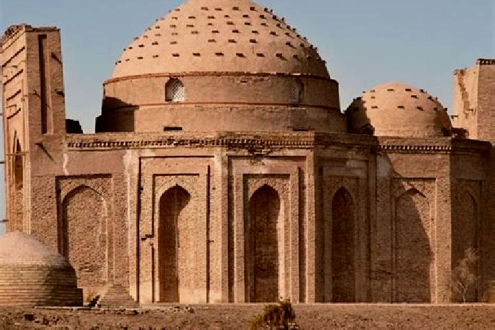 Escorts Akdas, Turkmenistan — Local Companions