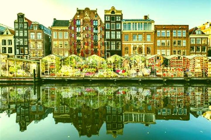 Escorts Akert, Netherlands — Local Companions