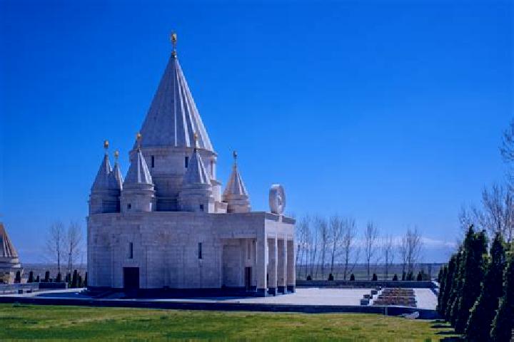 Escorts Aknalich, Armenia — Local Companions