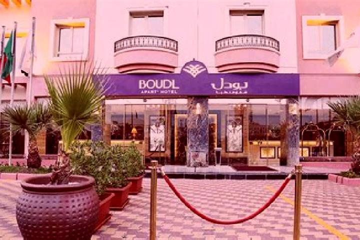Escorts Al Fahahil, Kuwait — Local Companions