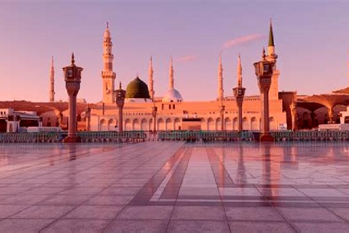 Escorts Al Madinah, Iraq — Local Companions