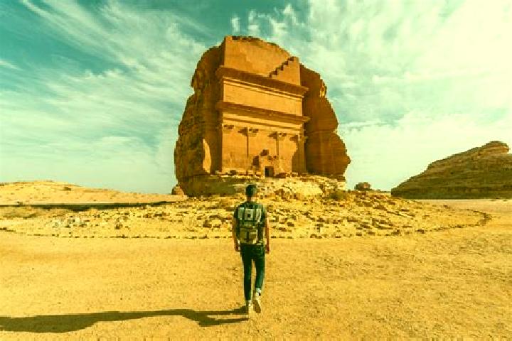 Escorts Al- Ula, Saudi Arabia — Local Companions