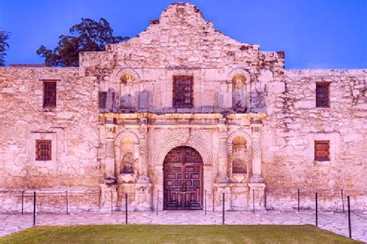 Escorts Alamo, Mexico — Local Companions
