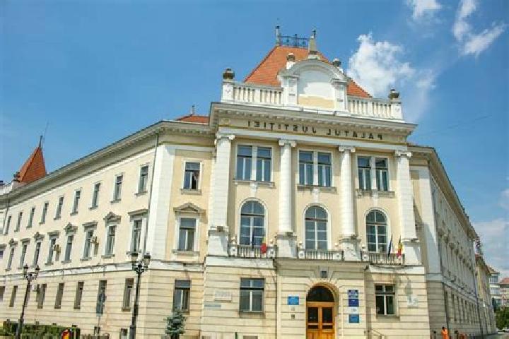 Escorts Alba Iulia, Romania — Local Companions