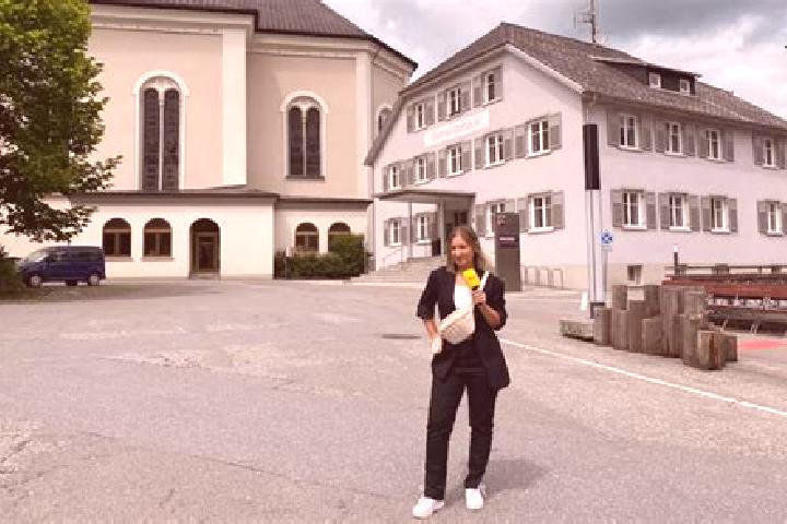 Escorts Alberschwende, Austria — Local Companions