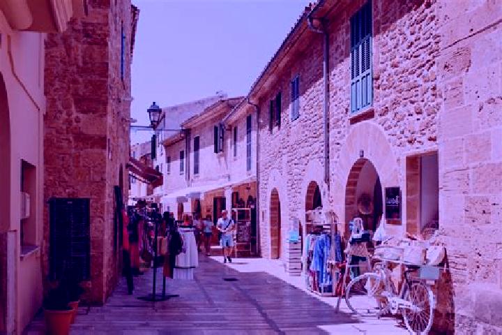 Escorts Alcocer, Spain — Local Companions