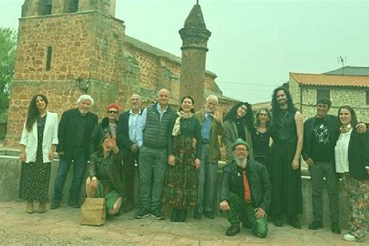 Escorts Alcolea de las Penas, Spain — Local Companions