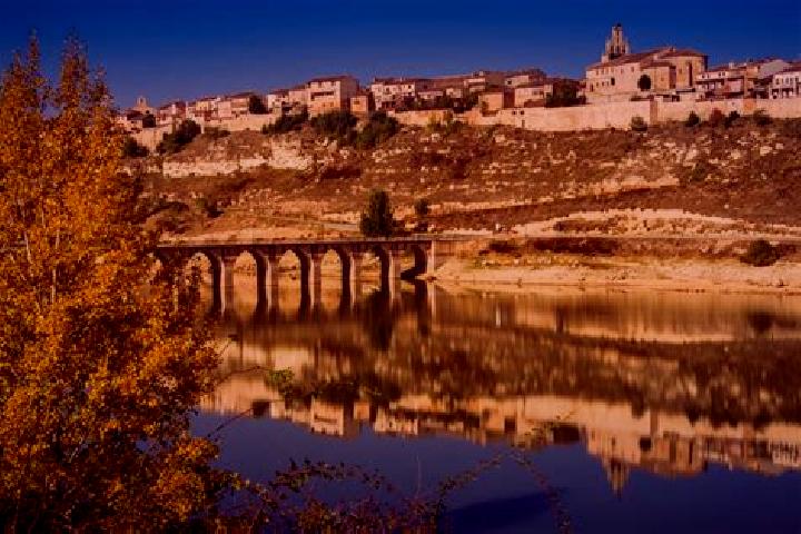 Escorts Alconada de Maderuelo, Spain — Local Companions
