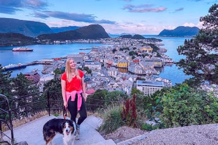 Escorts Alen, Norway — Local Companions