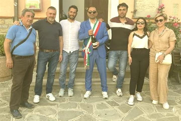 Escorts Alessandria del Carretto, Italy — Local Companions