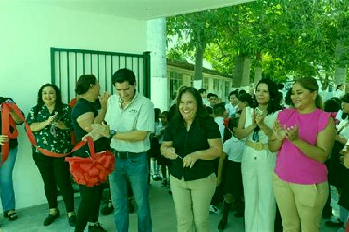 Escorts Alfredo V. Bonfil (Los Perez), Mexico — Local Companions