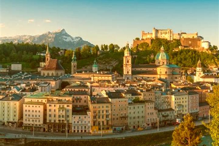 Escorts Alsergrund, Austria — Local Companions