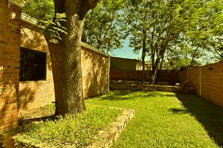 Escorts Altos, Paraguay — Local Companions