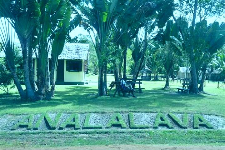 Escorts Analalava, Madagascar — Local Companions