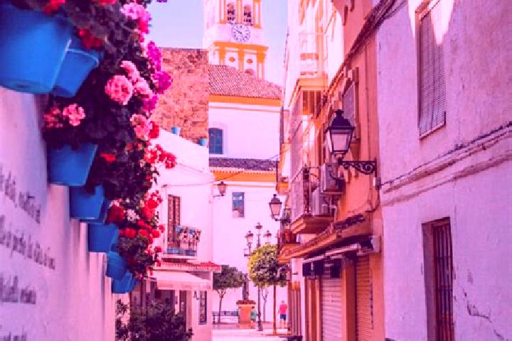 Escorts Antiguedad, Spain — Local Companions