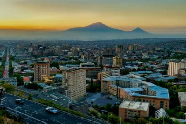 Escorts Araksavan, Armenia — Local Companions