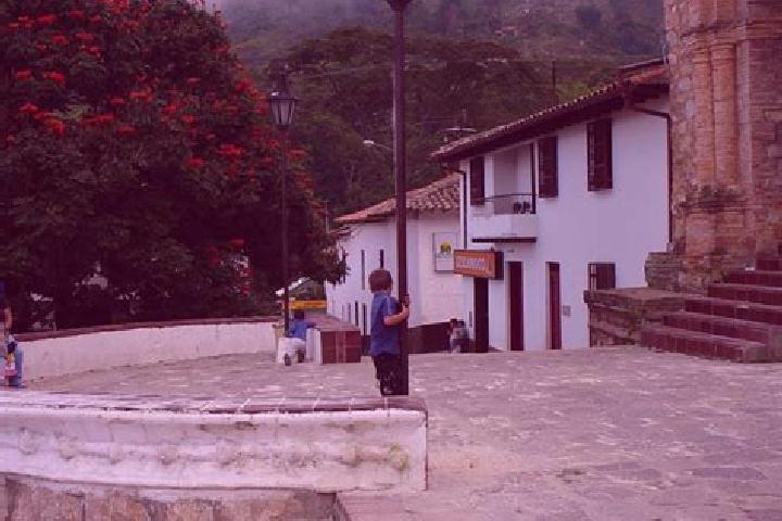 Escorts Aratoca, Colombia — Local Companions