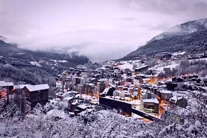 Escorts Arinsal, Andorra — Local Companions