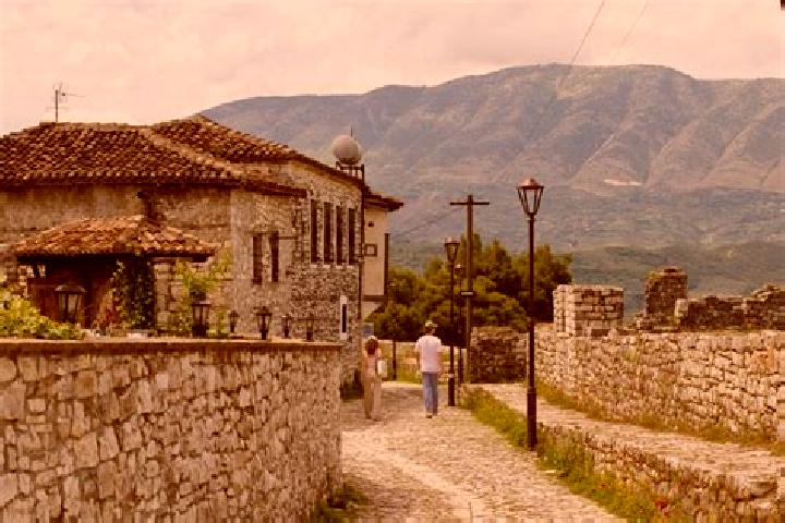 Escorts Armen, Albania — Local Companions