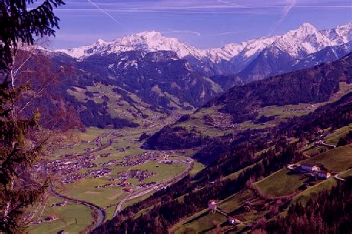 Escorts Aschau, Austria — Local Companions